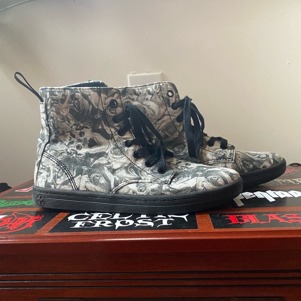 Doc Martens Size 7 Canvas Hackney Skull and Roses Boots